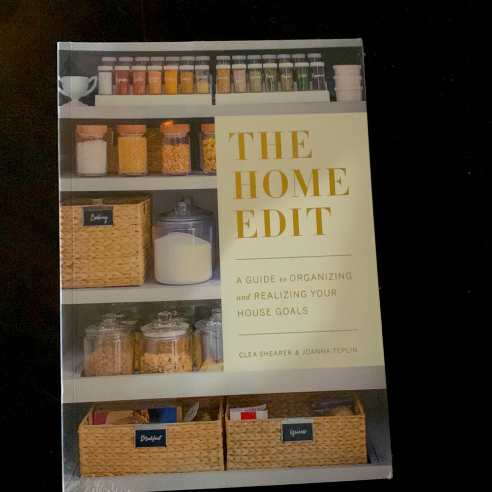 NIP Anthro The Home Edit Book
